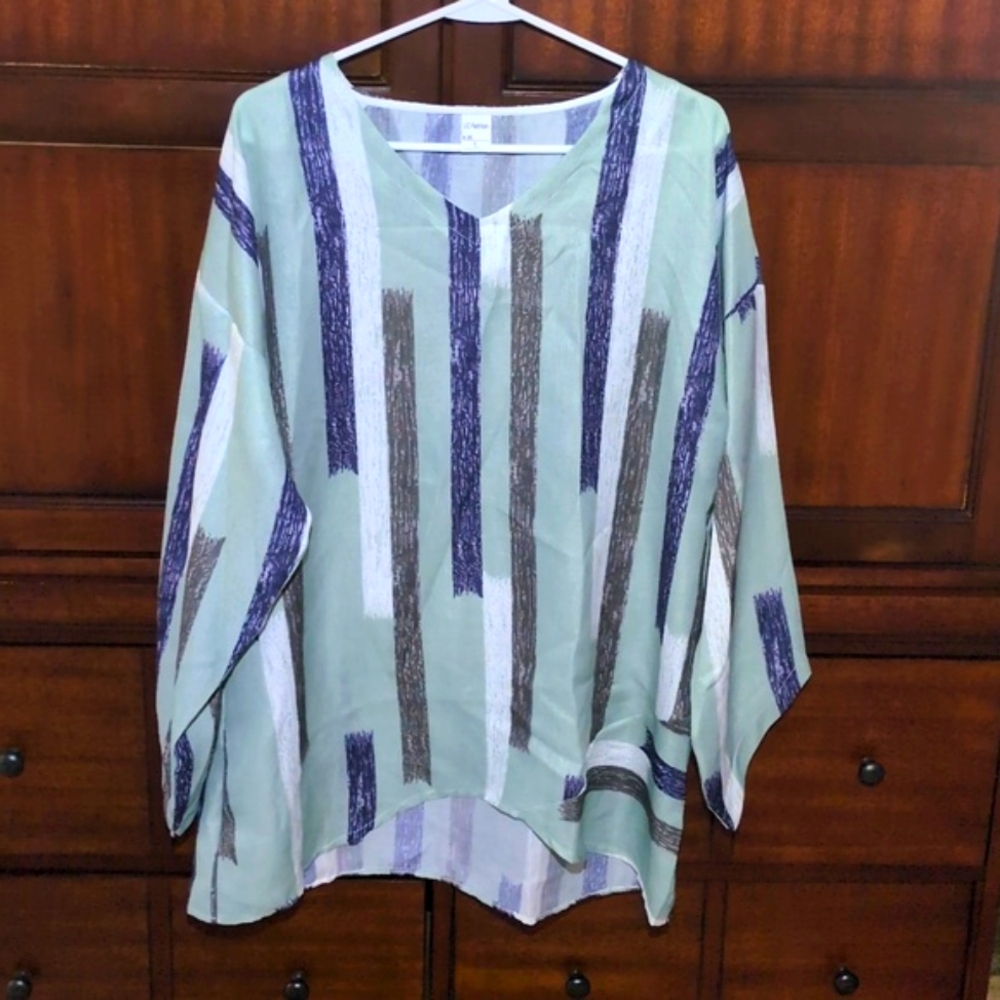 Striped Tunic / V-neck Tunic / Striped Shirt